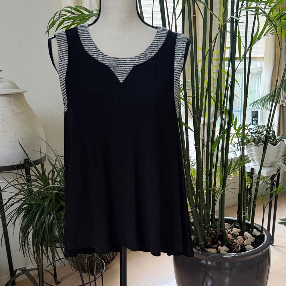 Patrizia Luca Black and Gray Striped Tank Top